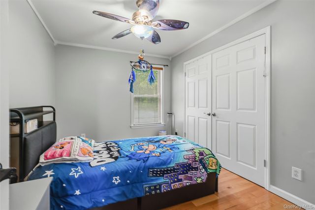 84 Pin Oak Drive, New Windsor, NY 12553