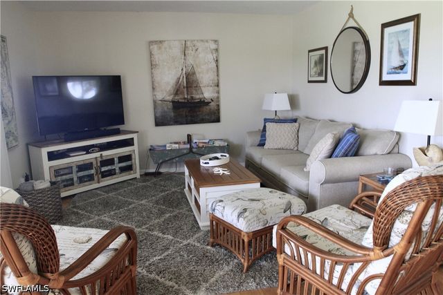 348 Tern DR 4, Naples, FL 34112
