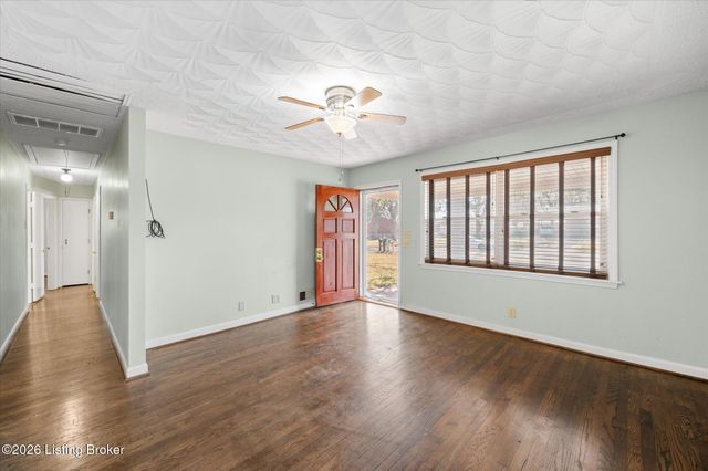 1912 Milburt Dr, Louisville, KY 40223