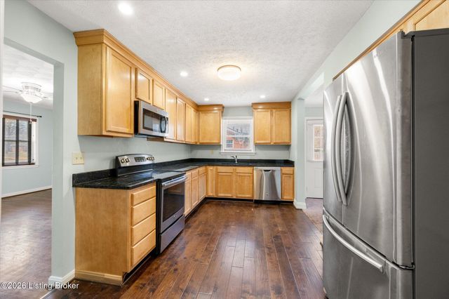 1912 Milburt Dr, Louisville, KY 40223