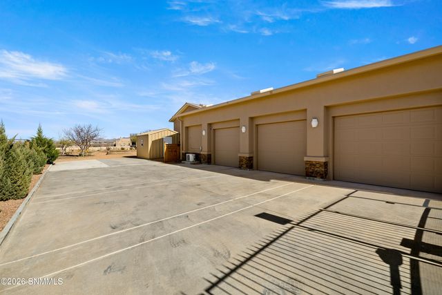 139 Coues Deer Avenue, Las Cruces, NM 88007