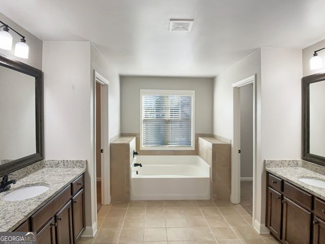 990 Mulberry Bay Drive, Dacula, GA 30019