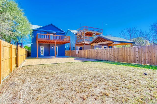 1115 N Palmetto, San Antonio, TX 78202