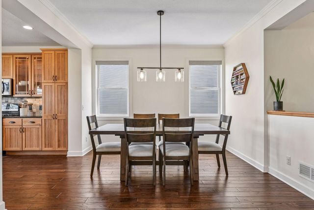 3917 Valencia Lane, Chaska, MN 55318