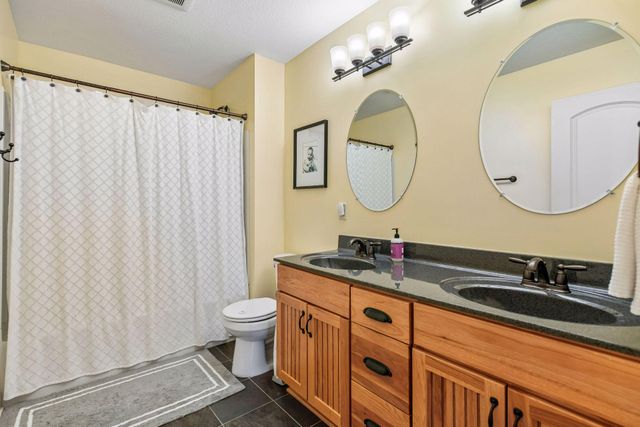 3917 Valencia Lane, Chaska, MN 55318