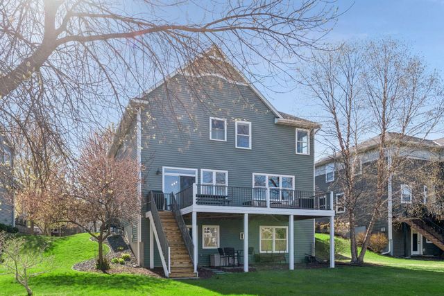 3917 Valencia Lane, Chaska, MN 55318