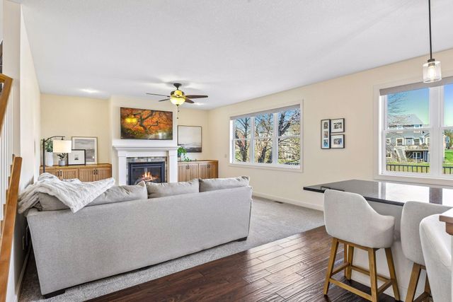 3917 Valencia Lane, Chaska, MN 55318