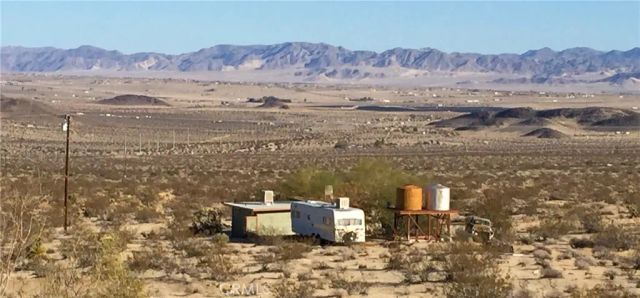 68033 Sullivan Road, 29 Palms, CA 92277