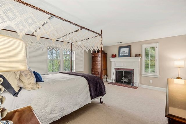 237 Storey Ave, Newburyport, MA 01950