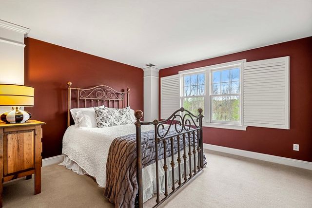 237 Storey Ave, Newburyport, MA 01950