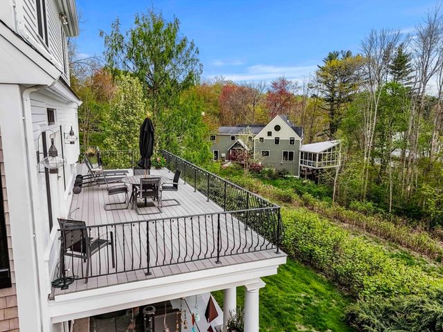 237 Storey Ave, Newburyport, MA 01950
