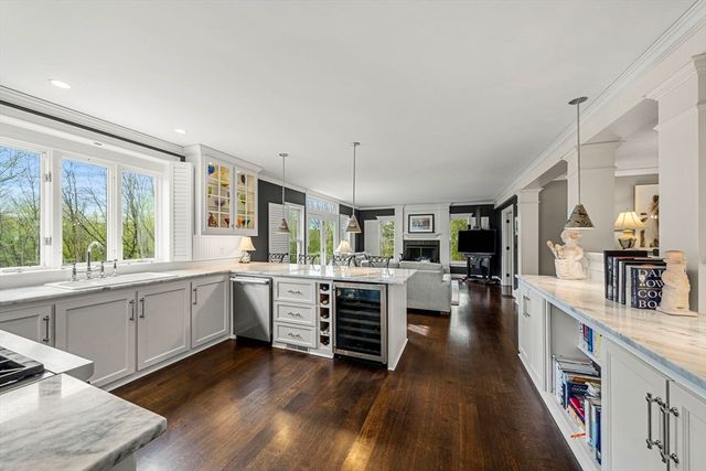 237 Storey Ave, Newburyport, MA 01950