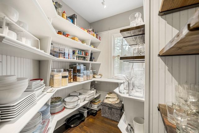 237 Storey Ave, Newburyport, MA 01950