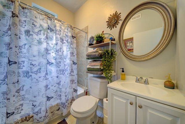 2242 S Saint Louis Avenue, Chicago, IL 60623