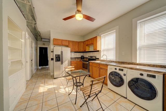 2242 S Saint Louis Avenue, Chicago, IL 60623