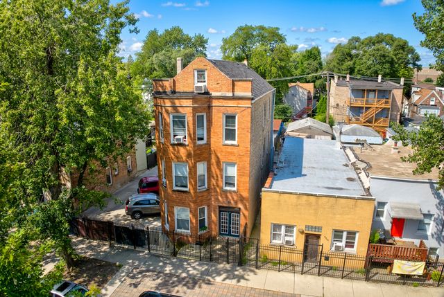 2242 S Saint Louis Avenue, Chicago, IL 60623