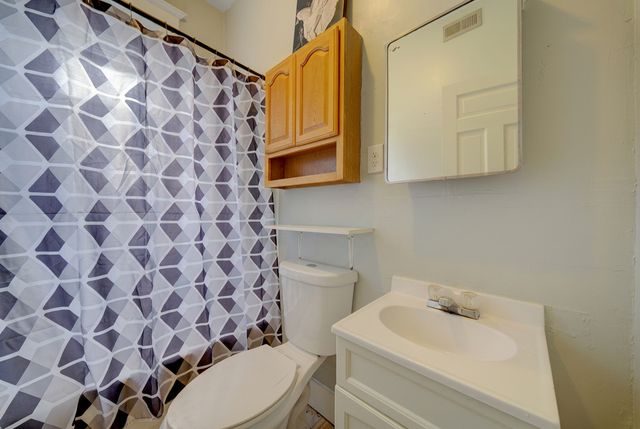 2242 S Saint Louis Avenue, Chicago, IL 60623