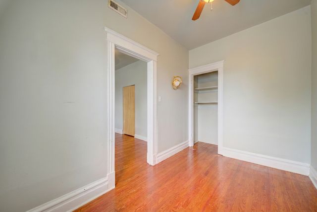2242 S Saint Louis Avenue, Chicago, IL 60623