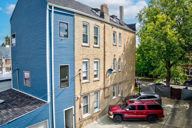 2242 S Saint Louis Avenue, Chicago, IL 60623