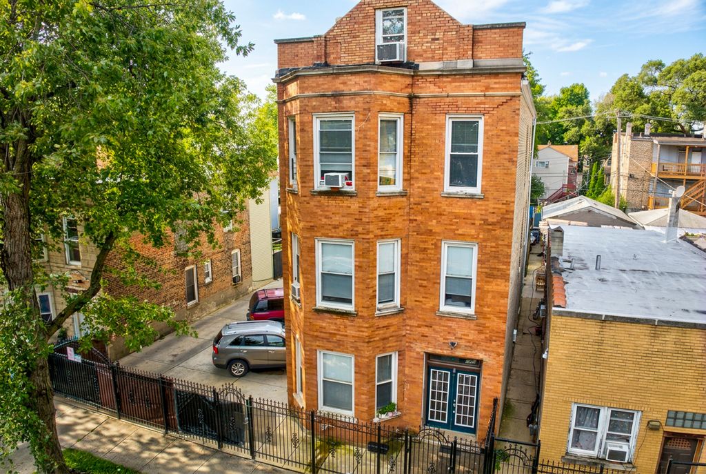 2242 S Saint Louis Avenue, Chicago, IL 60623