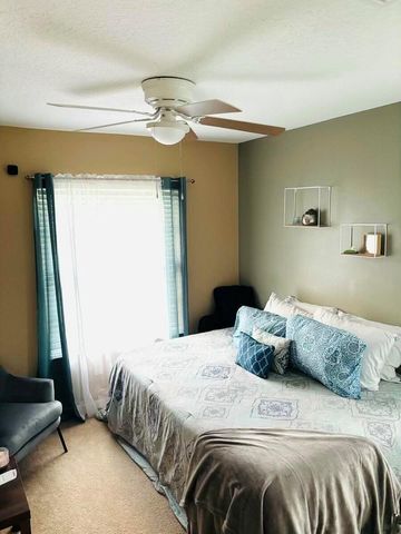 2104 SE Eatonville Drive, Port St. Lucie, FL 34952