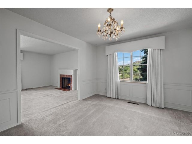 3135 Lees Ln, Colorado Springs, CO 80909