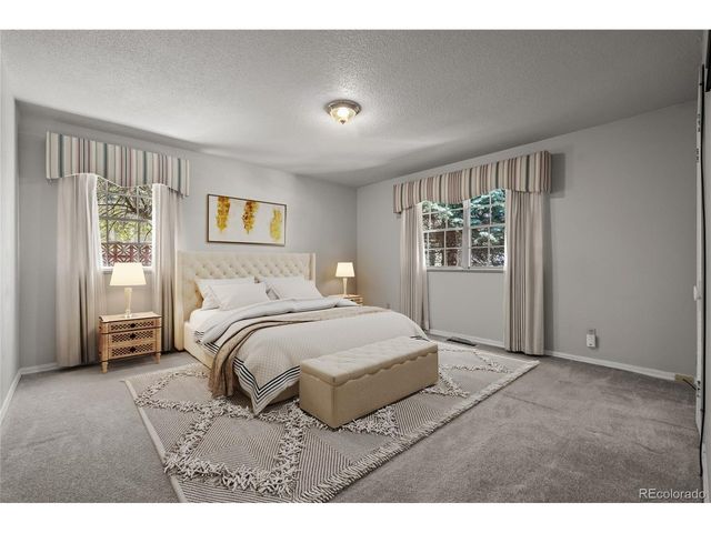 3135 Lees Ln, Colorado Springs, CO 80909