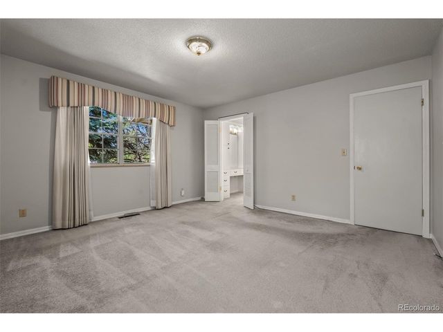 3135 Lees Ln, Colorado Springs, CO 80909