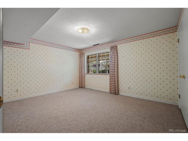 3135 Lees Ln, Colorado Springs, CO 80909