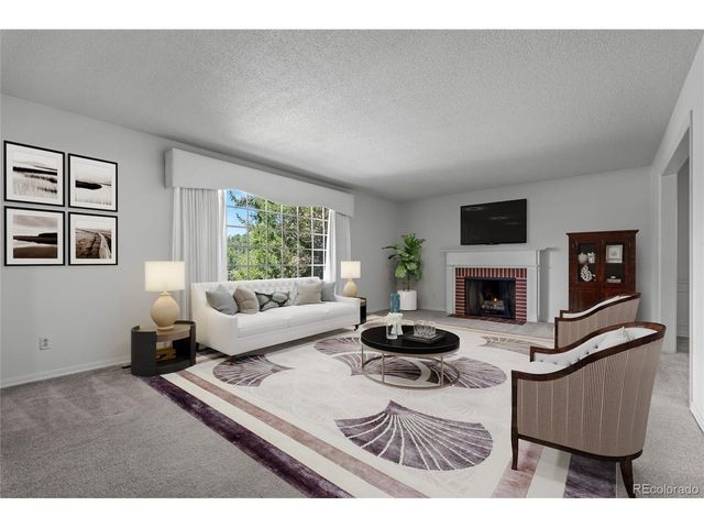 3135 Lees Ln, Colorado Springs, CO 80909