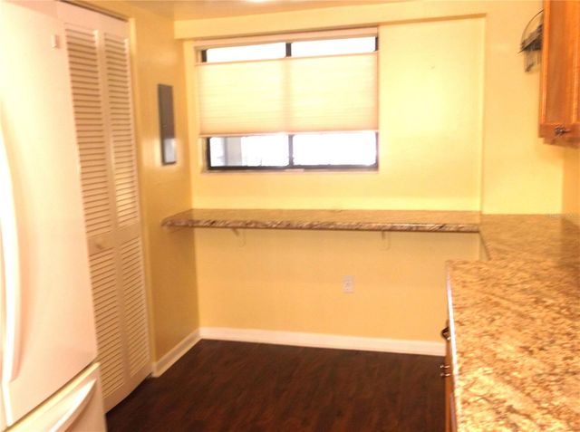 9433 HARBOR GREENS WAY 305, Seminole, FL 33776