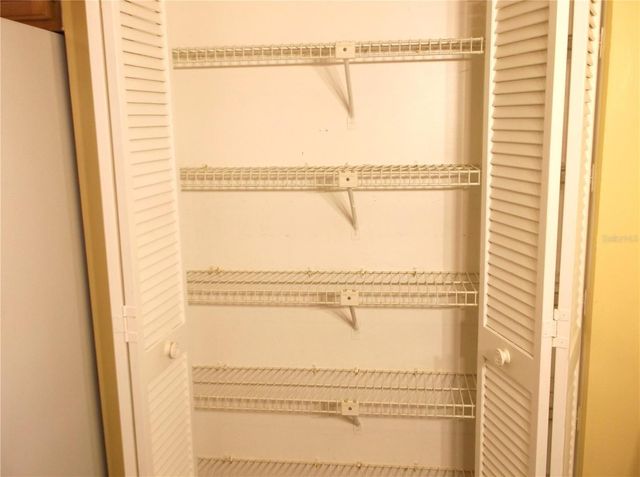 9433 HARBOR GREENS WAY 305, Seminole, FL 33776