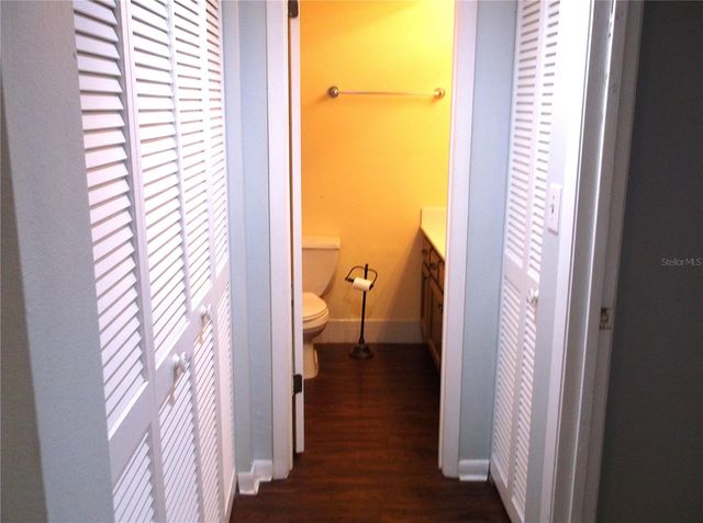 9433 HARBOR GREENS WAY 305, Seminole, FL 33776