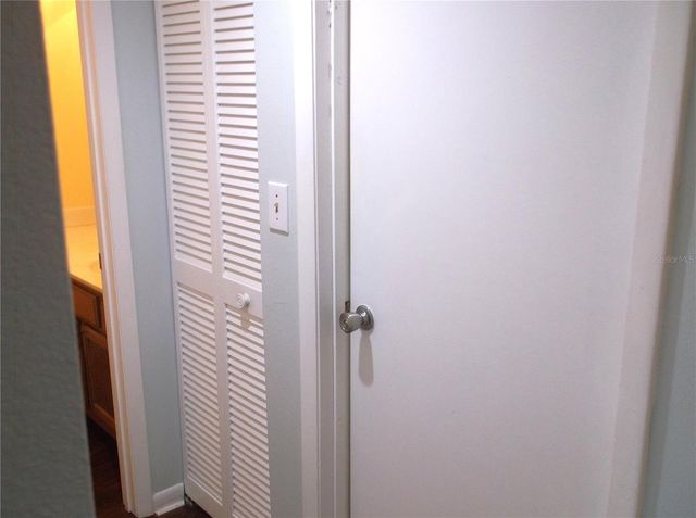 9433 HARBOR GREENS WAY 305, Seminole, FL 33776