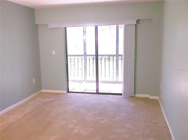 9433 HARBOR GREENS WAY 305, Seminole, FL 33776