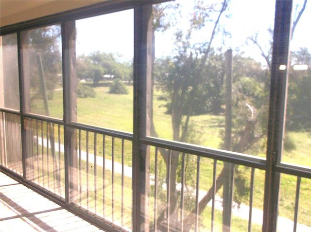 9433 HARBOR GREENS WAY 305, Seminole, FL 33776