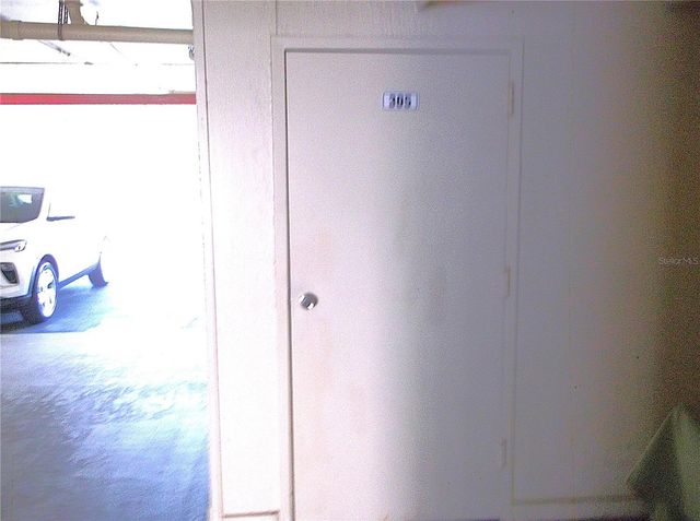 9433 HARBOR GREENS WAY 305, Seminole, FL 33776