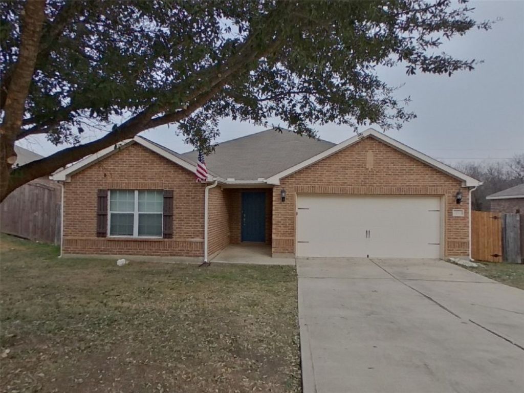 111 Drover Ridge Drive, Newark, TX 76071