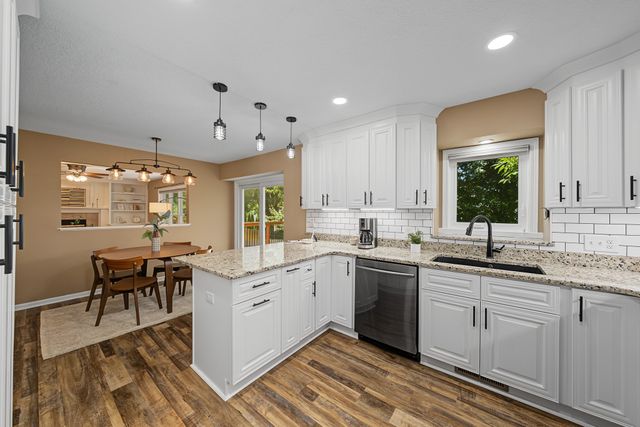 3700 SW 34th Place, Des Moines, IA 50321