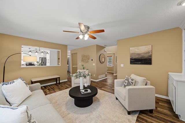 3700 SW 34th Place, Des Moines, IA 50321