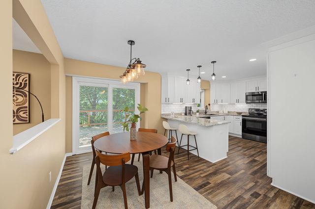 3700 SW 34th Place, Des Moines, IA 50321