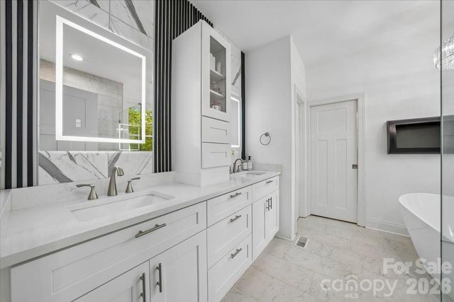 9712 Worley Drive, Charlotte, NC 28215