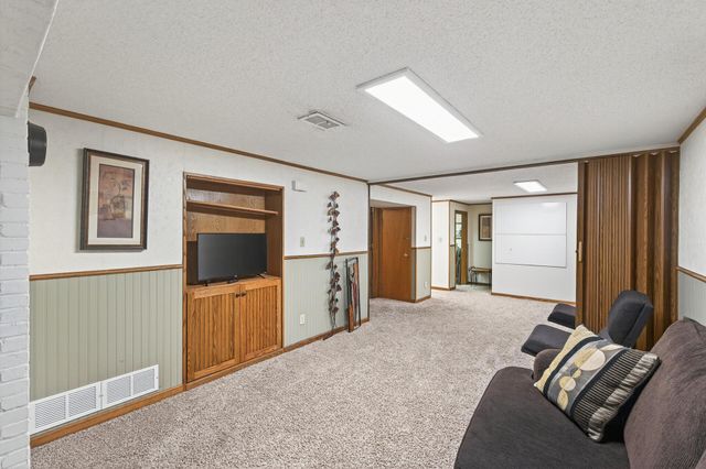 1034 Cobb Road, Shoreview, MN 55126