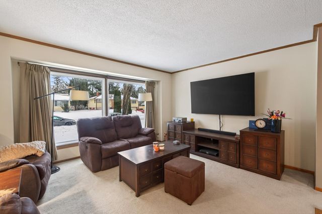 1034 Cobb Road, Shoreview, MN 55126