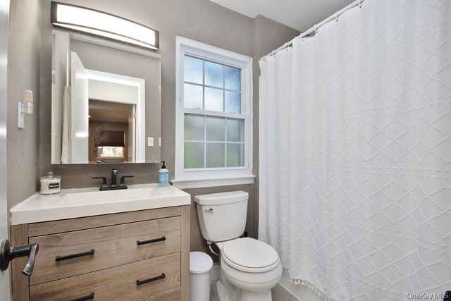 14 Somerset Drive, Suffern, NY 10901