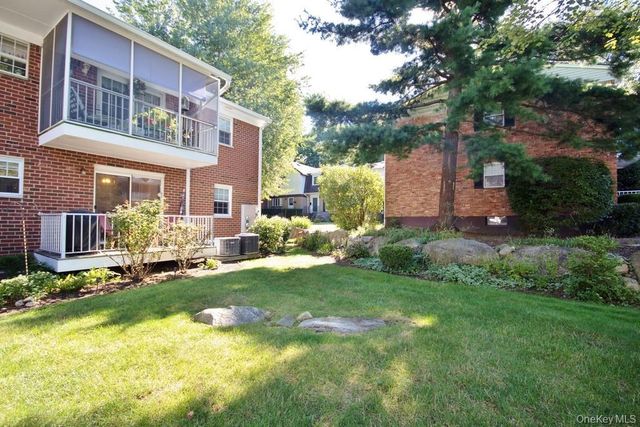 14 Somerset Drive, Suffern, NY 10901