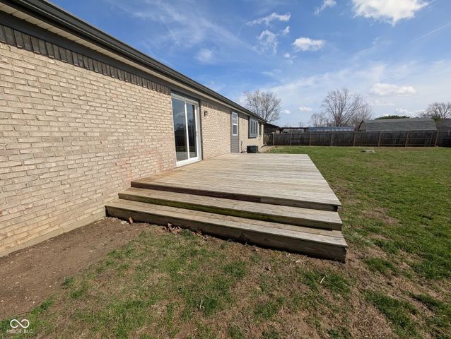 645 Parkeway Drive, Rockville, IN 47872