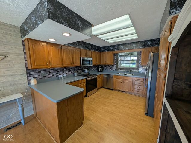 645 Parkeway Drive, Rockville, IN 47872