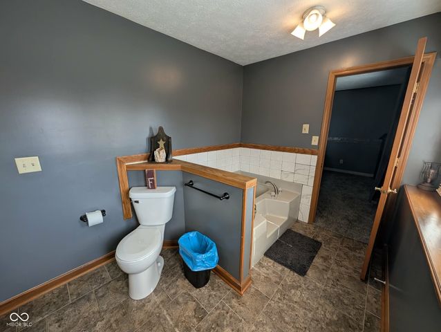 645 Parkeway Drive, Rockville, IN 47872