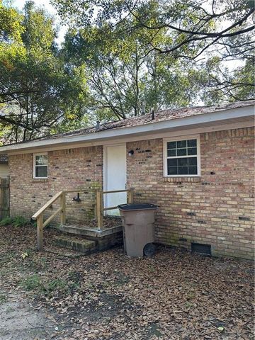 2520 Pleasant Valley Road, Mobile, AL 36606